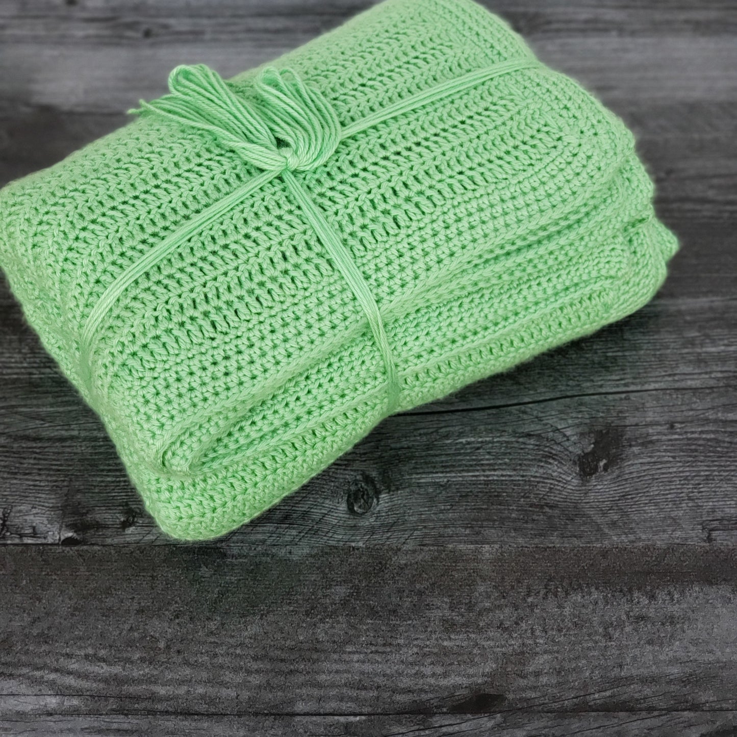 Monochrome in Limelight