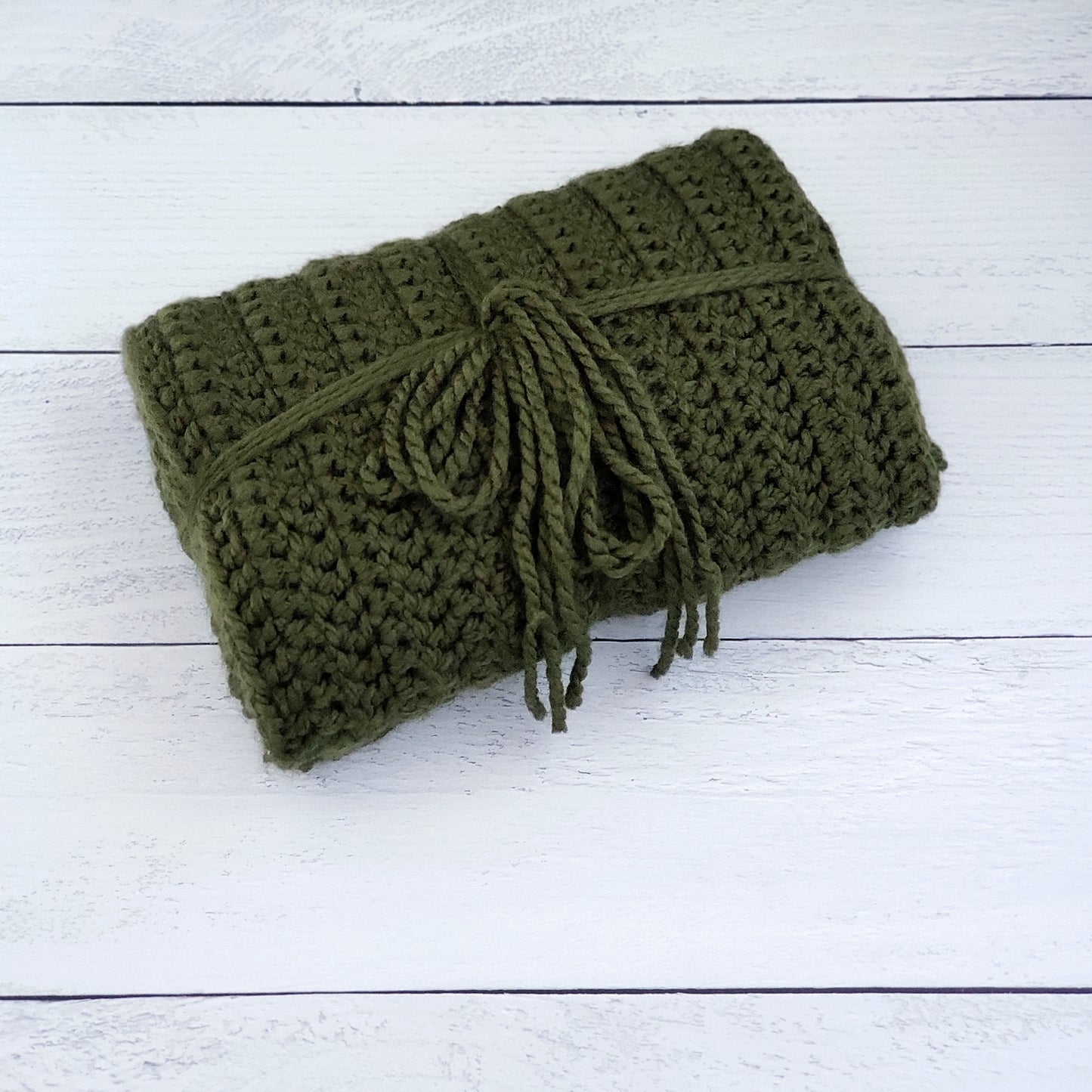 Reserved for Kami A - Everyday Scarf for Her in After Dark (Green)