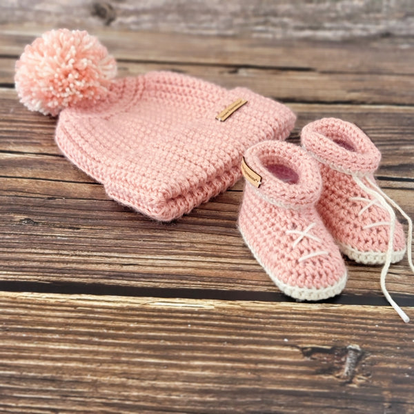 Bespoke Order: 'Peachy Swirl' Baby Gift Set - Booties & Beanie - 3 to 6 months - Made to Order