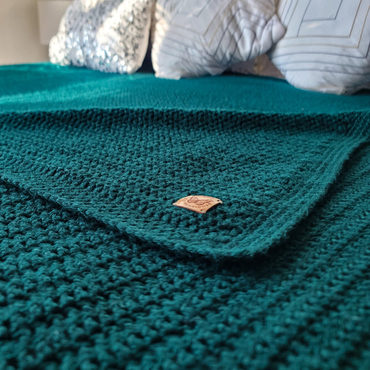 The Everyday Throw - in Hunter Green