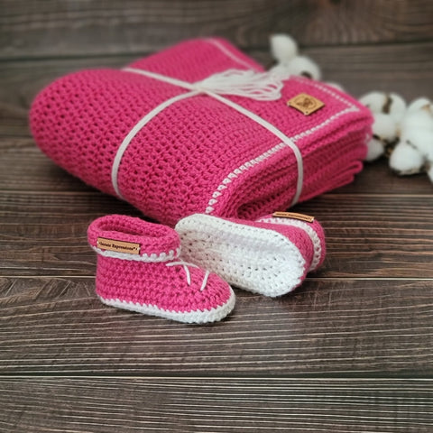 Bespoke Order - 'Sweet Princess' Baby Blanket & Bootie Set - Size 3 to 6 months